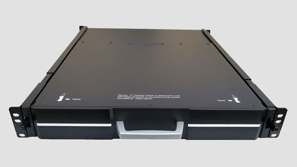 三屏液晶控制台